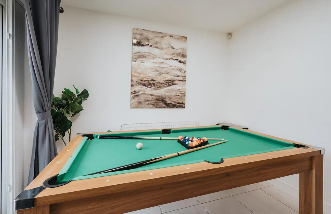 Pool Table - Coop Live Arena, Etihad & City Stay-1